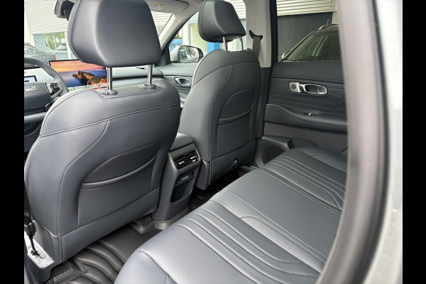 GEELY Starray EM-i 1.5 Max+ 262 PK | Panorama | Stoelen voor & achter verwarmd | Memory Seats | 360 Camera | 19 Inch LMV | 136km elektrisch bereik