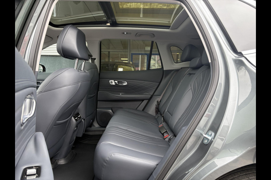 GEELY Starray EM-i 1.5 Max+ 262 PK | Panorama | Stoelen voor & achter verwarmd | Memory Seats | 360 Camera | 19 Inch LMV | 136km elektrisch bereik