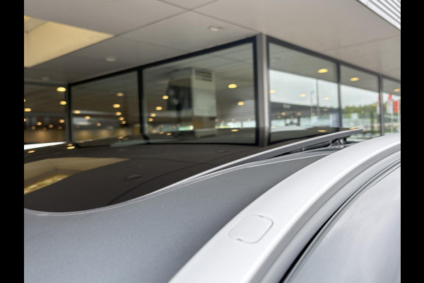 GEELY Starray EM-i 1.5 Max+ 262 PK | Panorama | Stoelen voor & achter verwarmd | Memory Seats | 360 Camera | 19 Inch LMV | 136km elektrisch bereik