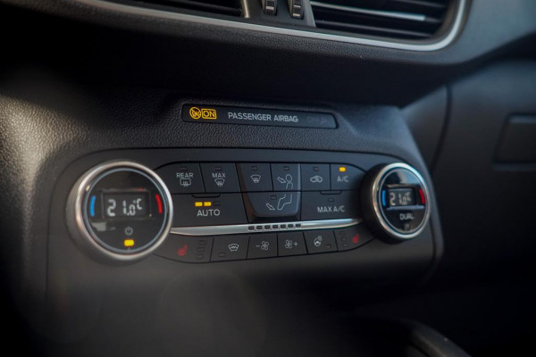 Ford Kuga 2.5 PHEV Cool & Connect / Winterpack / Blauw Metallic / Incl BTW