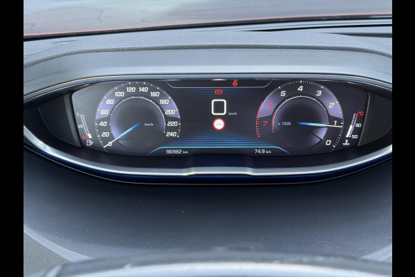 Peugeot 3008 1.2 PureTech Allure Distributieriem vv in 2025 l Pano l 360°Camera l Carplay l Dealer Onderhouden l Navi l Halfleder l Pdc l Keyless l 131pk l 6 Bak l Apk tot 12-2026