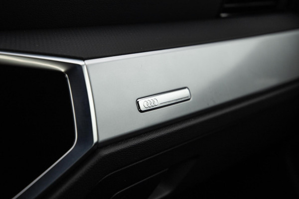 Audi Q3 Sportback 45 TFSI e Edition CRUISE CONTROLE / CARPLAY / DEALER ONDERHOUDEN / AUTOMAAT