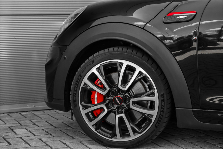 MINI Cabrio 2.0 John Cooper Works HUD H&K ACC Stuurwielverw Camera 18"