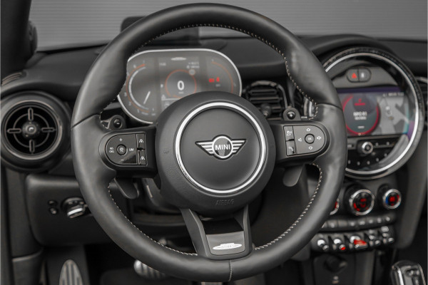 MINI Cabrio 2.0 John Cooper Works HUD H&K ACC Stuurwielverw Camera 18"