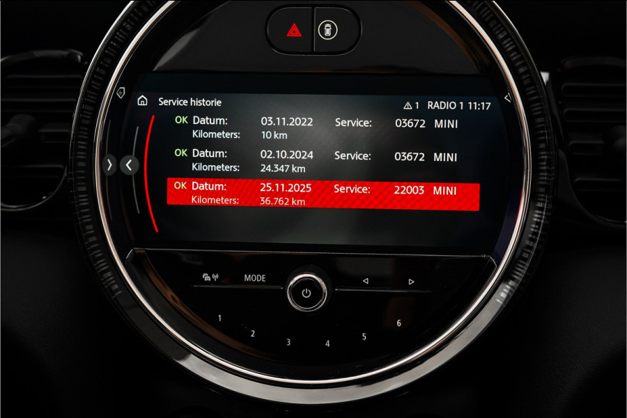 MINI Cabrio 2.0 John Cooper Works HUD H&K ACC Stuurwielverw Camera 18"