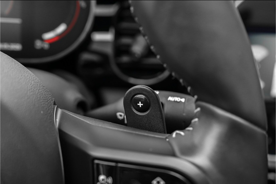 MINI Cabrio 2.0 John Cooper Works HUD H&K ACC Stuurwielverw Camera 18"