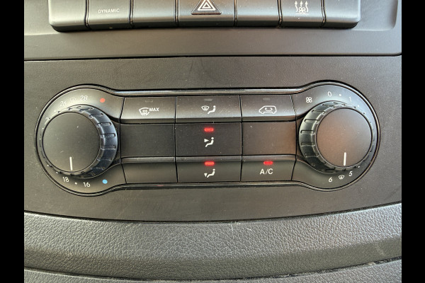Mercedes-Benz eVito 112 66kWh L2 Elektrisch 94.9% (SOH) 280-WLTP 80kw Snelladen Climate Control Cruise Control Camera Stoelverwarming Parkeersensoren