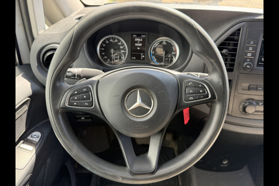 Mercedes-Benz eVito 112 66kWh L2 Elektrisch 94.9% (SOH) 280-WLTP 80kw Snelladen Climate Control Cruise Control Camera Stoelverwarming Parkeersensoren