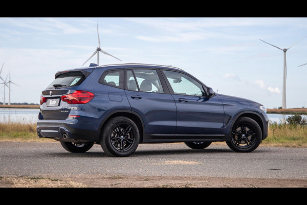 BMW X3 xDrive30e Executive BLACK LINE / PANORAMA DAK / CARPLAY / LEER / STOELVERWARMING / CAMERA