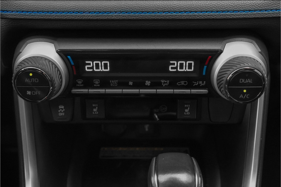 Toyota RAV4 2.5 Hybrid AWD Bi-Tone Navi ACC Camera Trekhaak