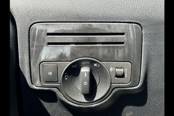Mercedes-Benz eVito 112 66kWh L2 Elektrisch 95.8% (SOH) 280-WLTP 80kw Snelladen Climate Control Cruise Control Camera Stoelverwarming Parkeersensoren