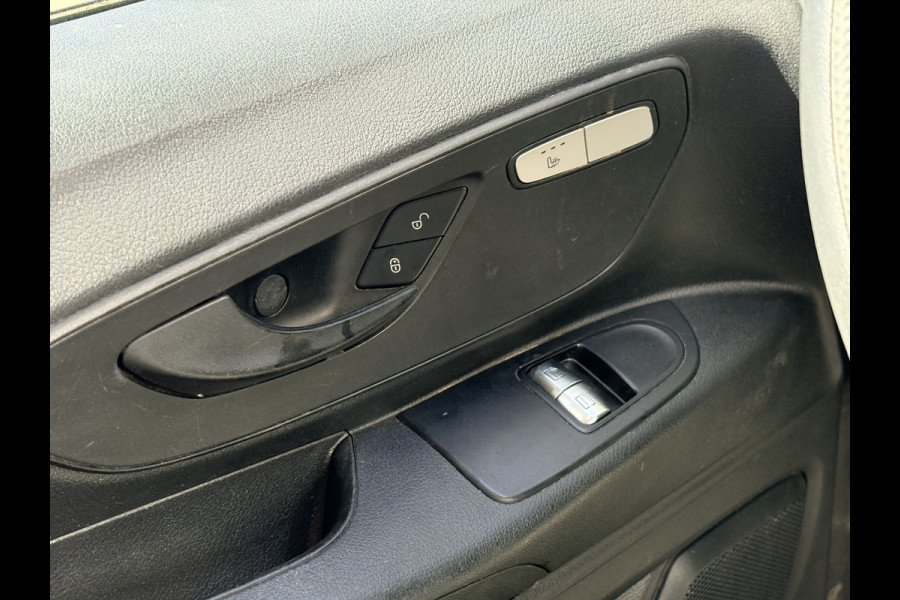 Mercedes-Benz eVito 112 66kWh L2 Elektrisch 95.8% (SOH) 280-WLTP 80kw Snelladen Climate Control Cruise Control Camera Stoelverwarming Parkeersensoren