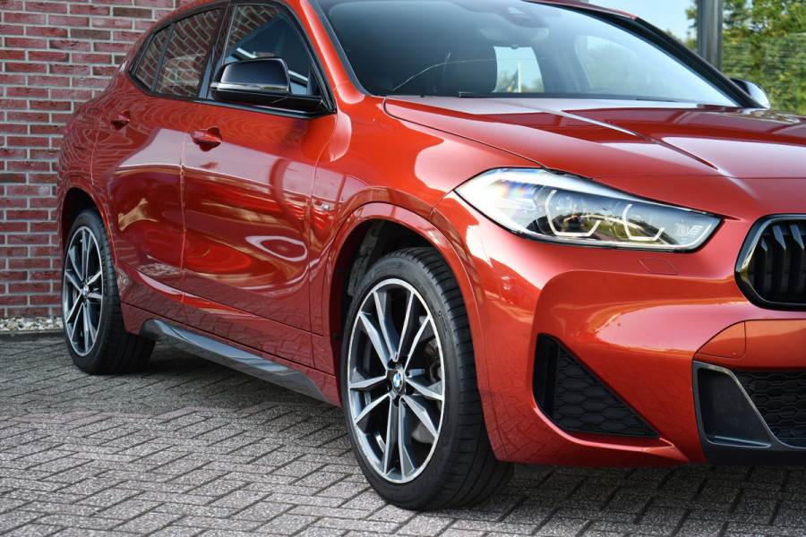 BMW X2 xDrive25e M-Sport | Pano | HUD | Sunset orange | 19 inch | Camera