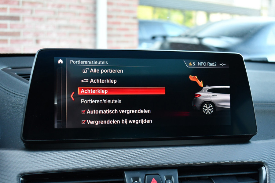 BMW X2 xDrive25e M-Sport | Pano | HUD | Sunset orange | 19 inch | Camera