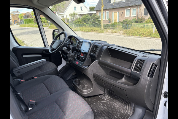 Citroën Jumper 2.2 BlueHDi 140PK L3H2 3.3t ✓ 3-zits ✓imperiaal ✓camera ✓navigatie ✓clima