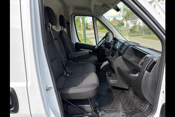 Citroën Jumper 2.2 BlueHDi 140PK L3H2 3.3t ✓ 3-zits ✓imperiaal ✓camera ✓navigatie ✓clima