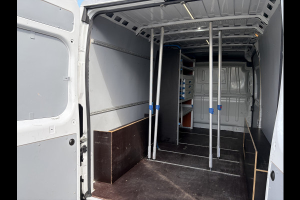 Citroën Jumper 2.2 BlueHDi 140PK L3H2 3.3t ✓ 3-zits ✓imperiaal ✓camera ✓navigatie ✓clima