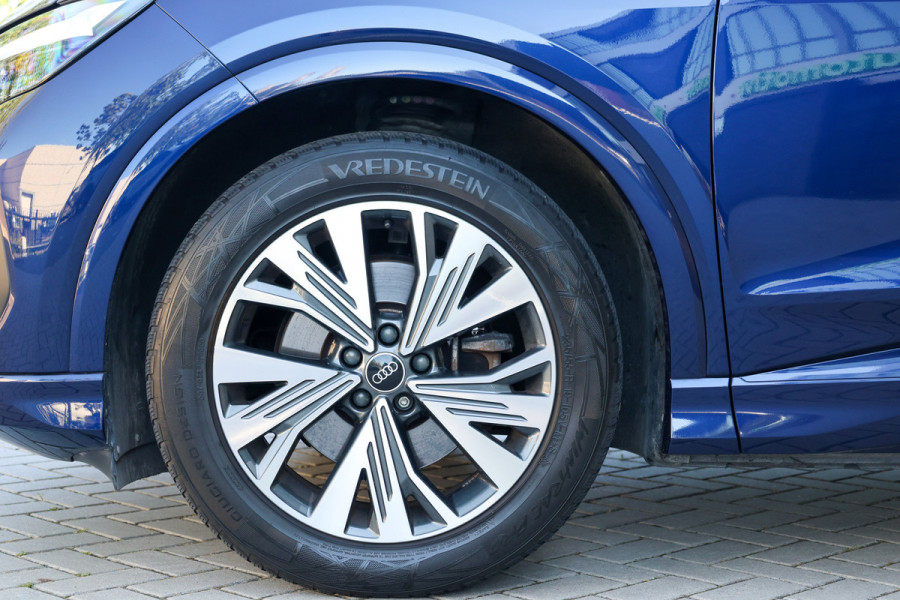 Audi Q4 e-tron 35 Launch edition Advanced Plus 55 kWh