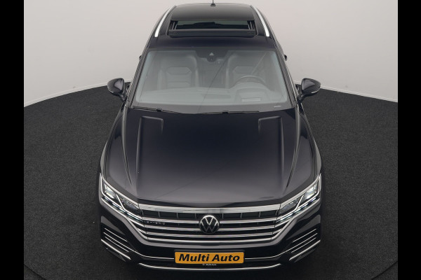Volkswagen Touareg 3.0 TSi eHybrid 4MOTION PHEV 381pk Dealer O.H | Luchtvering | Trekhaak Af Fabriek | Panodak | Adaptive Cruise | Matrix LED | Lederen Sportstoelen Memory & Verwarmd | Keyless | Apple Carplay | Virtual | Navigatie | DAB | 21"L.M | Plug In Hybrid |