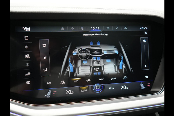 Volkswagen Touareg 3.0 TSi eHybrid 4MOTION PHEV 381pk Dealer O.H | Luchtvering | Trekhaak Af Fabriek | Panodak | Adaptive Cruise | Matrix LED | Lederen Sportstoelen Memory & Verwarmd | Keyless | Apple Carplay | Virtual | Navigatie | DAB | 21"L.M | Plug In Hybrid |