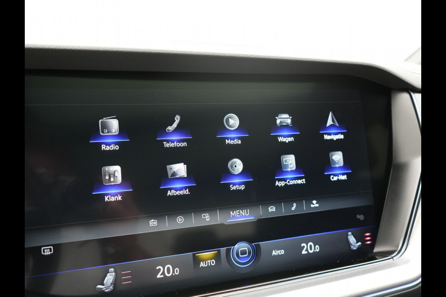 Volkswagen Touareg 3.0 TSi eHybrid 4MOTION PHEV 381pk Dealer O.H | Luchtvering | Trekhaak Af Fabriek | Panodak | Adaptive Cruise | Matrix LED | Lederen Sportstoelen Memory & Verwarmd | Keyless | Apple Carplay | Virtual | Navigatie | DAB | 21"L.M | Plug In Hybrid |