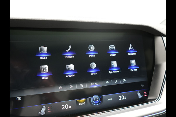 Volkswagen Touareg 3.0 TSi eHybrid 4MOTION PHEV 381pk Dealer O.H | Luchtvering | Trekhaak Af Fabriek | Panodak | Adaptive Cruise | Matrix LED | Lederen Sportstoelen Memory & Verwarmd | Keyless | Apple Carplay | Virtual | Navigatie | DAB | 21"L.M | Plug In Hybrid |