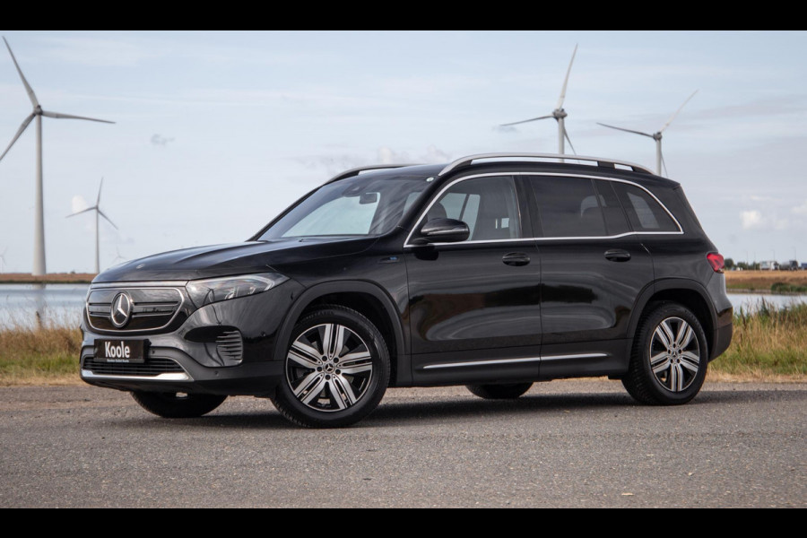 Mercedes-Benz EQB 300 4MATIC AMG Line 67 kWh CARPLAY / CAMERA / SFEERVERLICHTING / LEER / STOELVERWARMING