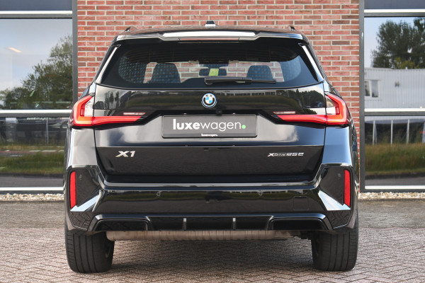 BMW X1 xDrive25e M-Sport Premium ACC-voorbereiding 18inch Camera AC-Snelladen