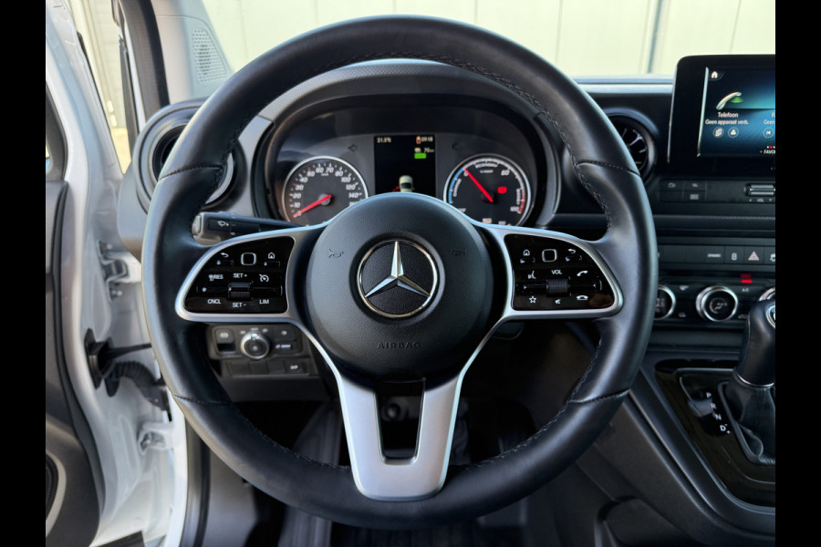 Mercedes-Benz eCitan 112 Pro L2H1 / 51 kWh / 2.469 KM / ** RIJKLAAR ** / LED HIGH PERFORMANCE KOPLAMPEN / CAMERA / ECC / TREKHAAK / STOELVERW