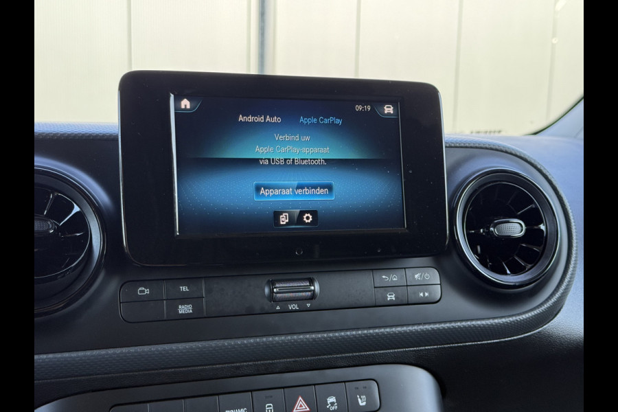 Mercedes-Benz eCitan 112 Pro L2H1 / 51 kWh / 2.469 KM / ** RIJKLAAR ** / LED HIGH PERFORMANCE KOPLAMPEN / CAMERA / ECC / TREKHAAK / STOELVERW