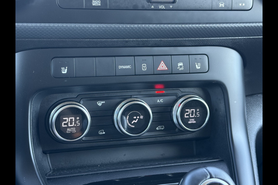 Mercedes-Benz eCitan 112 Pro L2H1 / 51 kWh / 2.469 KM / ** RIJKLAAR ** / LED HIGH PERFORMANCE KOPLAMPEN / CAMERA / ECC / TREKHAAK / STOELVERW
