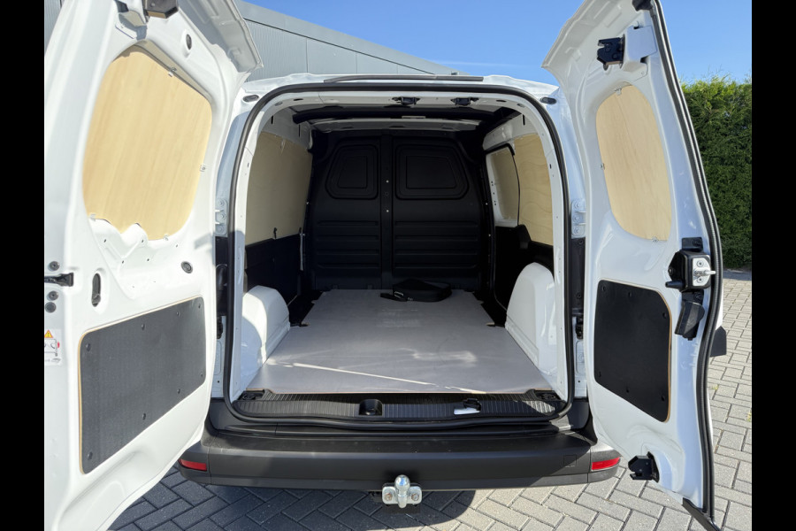 Mercedes-Benz eCitan 112 Pro 51 kWh / L2H1 / TREKHAAK / 3-ZITS / **3.698 KM!!** / CAMERA / CRUISE / ECC / CARPLAY