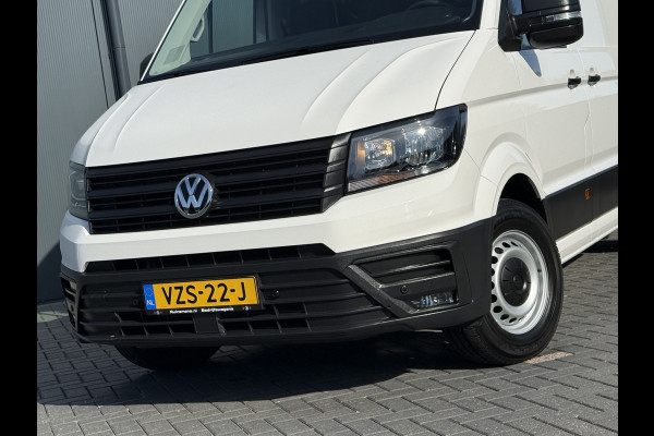 Volkswagen Crafter 2.0 TDI 141 PK / L3H3 / 2x SCHUIFDEUR / IMPERIAAL + LADDER / 3 TONS TREKHAAK / CAMERA / 3-ZITS / VERWARMDE VOORRUIT