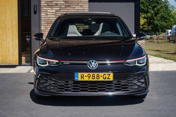 Volkswagen Golf 8 GTI Pano/HarmannKardon/Memory/Stoelventilatie/Camera/IQlight