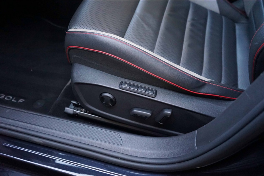 Volkswagen Golf 8 GTI Pano/HarmannKardon/Memory/Stoelventilatie/Camera/IQlight