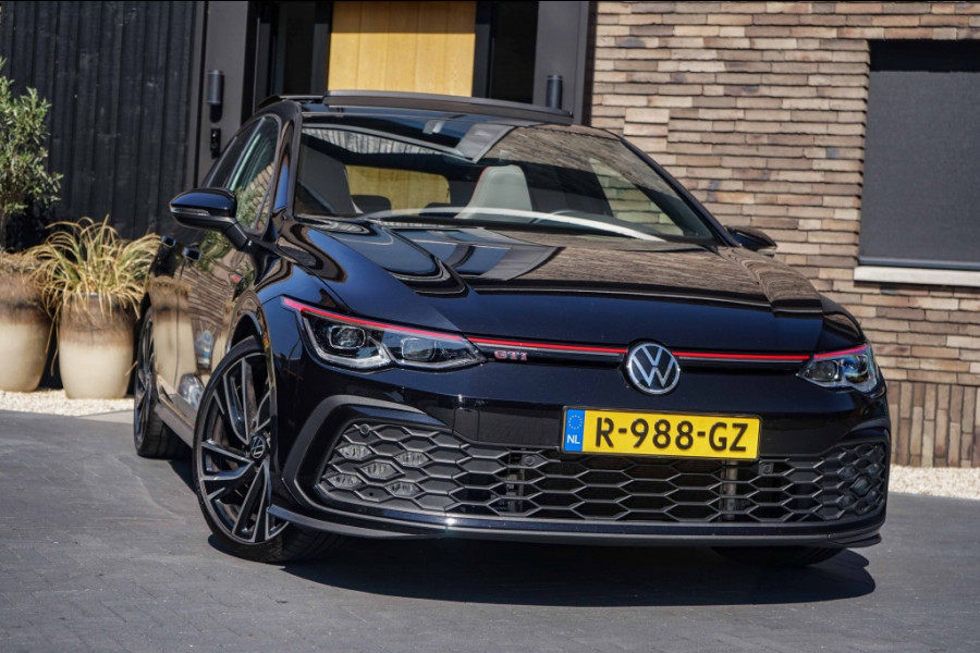 Volkswagen Golf 8 GTI Pano/HarmannKardon/Memory/Stoelventilatie/Camera/IQlight