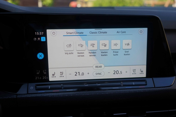 Volkswagen Golf 8 GTI Pano/HarmannKardon/Memory/Stoelventilatie/Camera/IQlight