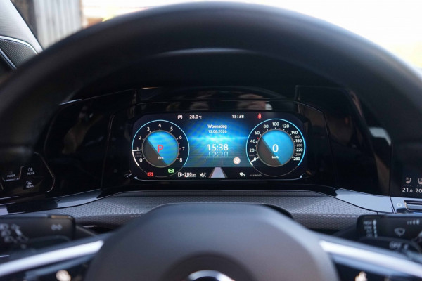 Volkswagen Golf 8 GTI Pano/HarmannKardon/Memory/Stoelventilatie/Camera/IQlight