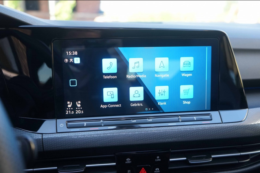 Volkswagen Golf 8 GTI Pano/HarmannKardon/Memory/Stoelventilatie/Camera/IQlight