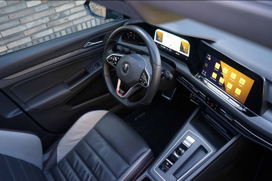 Volkswagen Golf 8 GTI Pano/HarmannKardon/Memory/Stoelventilatie/Camera/IQlight