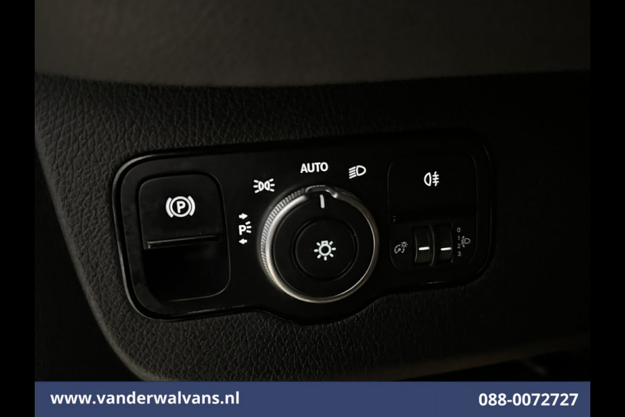 Mercedes-Benz Sprinter 214 CDI 143pk L2H2 Euro6 Airco | Camera | Apple Carplay | Chauffeursstoel Android Auto, Stoelverwarming, Bijrijdersbank