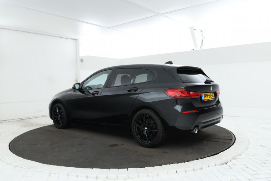 BMW 1-serie 118i High Executive Edition Full Black, Apple Carplay, Cruise,