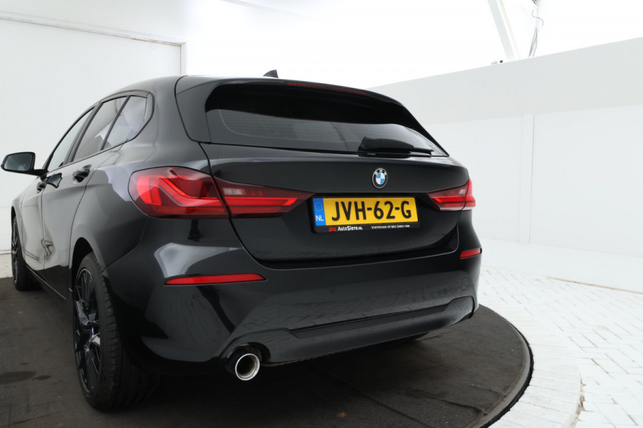 BMW 1-serie 118i High Executive Edition Full Black, Apple Carplay, Cruise,