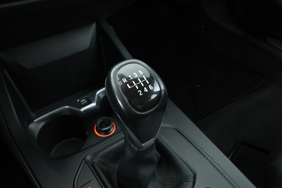 BMW 1-serie 118i High Executive Edition Full Black, Apple Carplay, Cruise,