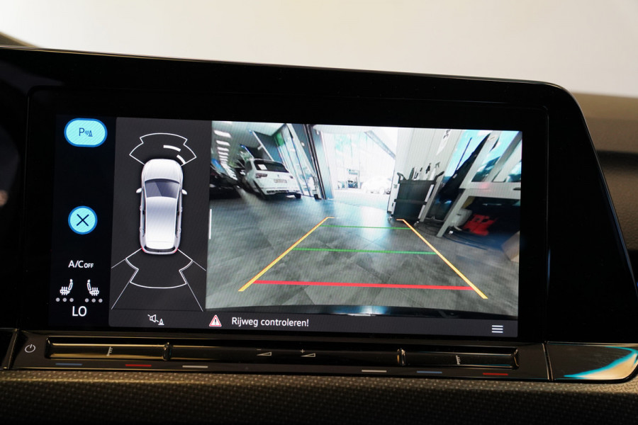 Volkswagen Golf 1.5 eTSI R-Line Business ACC PDC Carplay
