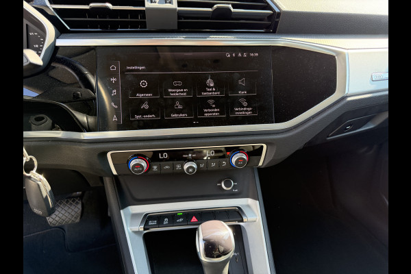 Audi Q3 45 TFSI e edition 245 PK | Apple carplay & Android auto | Trekhaak | Elek. Achterklep | LMV 19 Inch!