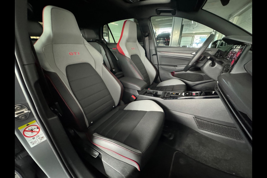 Volkswagen Golf 2.0 TSI GTI Pano|H/K|HuD|Leer|Akra|2700km!|Memory