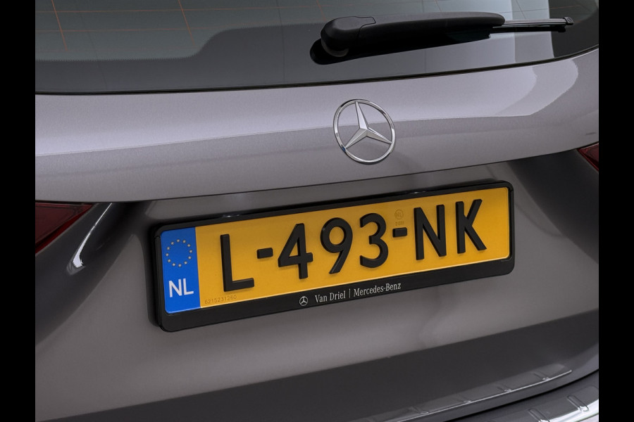Mercedes-Benz GLA 180 Luxury Line | Pano Memory Multibeam Sfeer Keyless