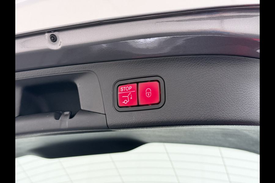 Mercedes-Benz GLA 180 Luxury Line | Pano Memory Multibeam Sfeer Keyless