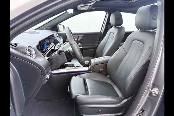 Mercedes-Benz GLA 180 Luxury Line | Pano Memory Multibeam Sfeer Keyless